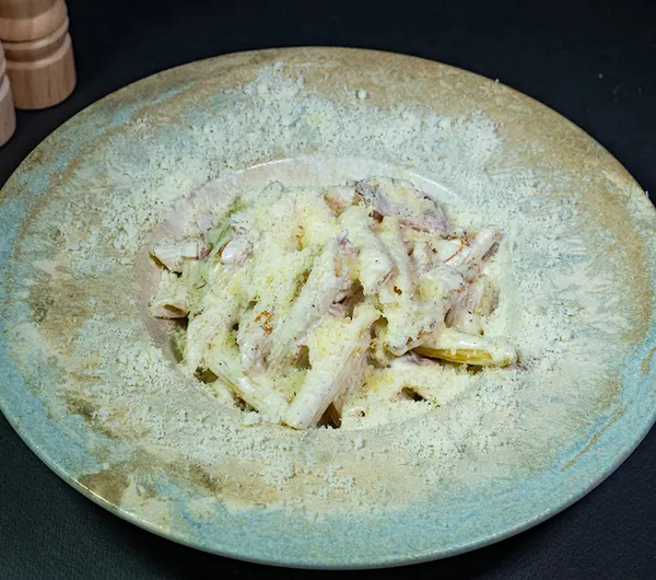 Penne Carbonara — livrare Paste Story Pizza Rahova