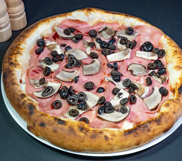 Pizza Capriciosa — livrare Pizza Story Pizza Rahova