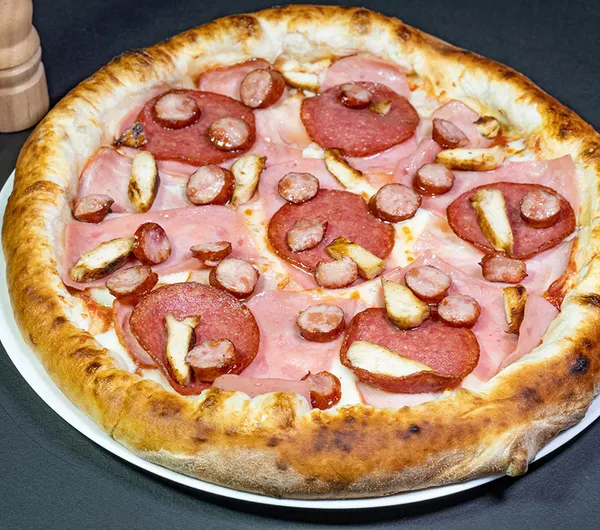 Pizza Carnivora — livrare Pizza Story Pizza Rahova