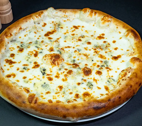 Pizza Quattro Formaggi — livrare Pizza Story Pizza Rahova