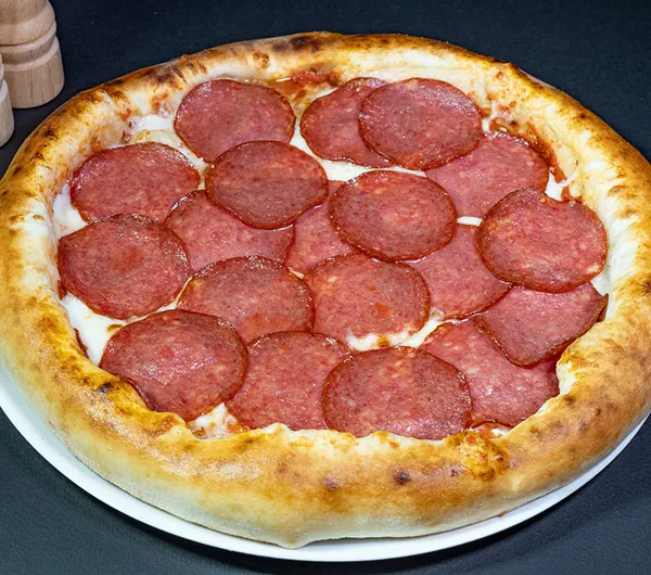 Pizza Salami — livrare Pizza Story Pizza Rahova